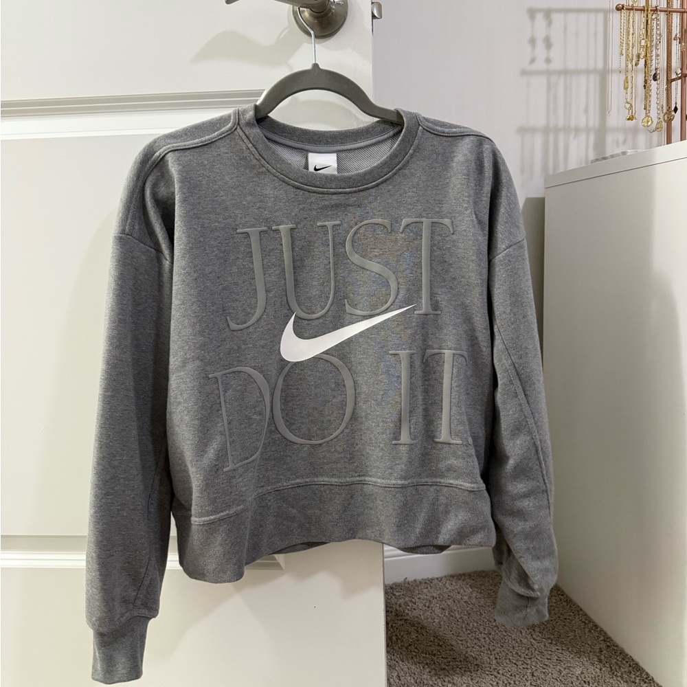 Nike Women's Gray 'Just Do It' Crew Neck Sweater